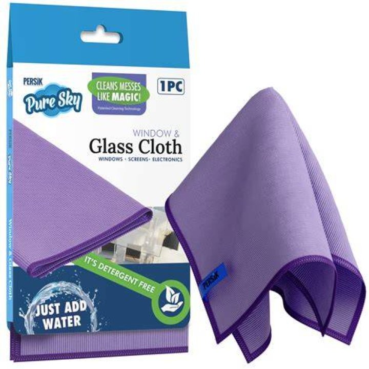 What cloth is best for cleaning windows?