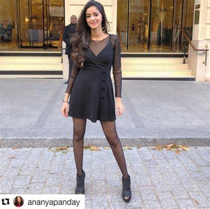 What should a teen girl wear to funeral?